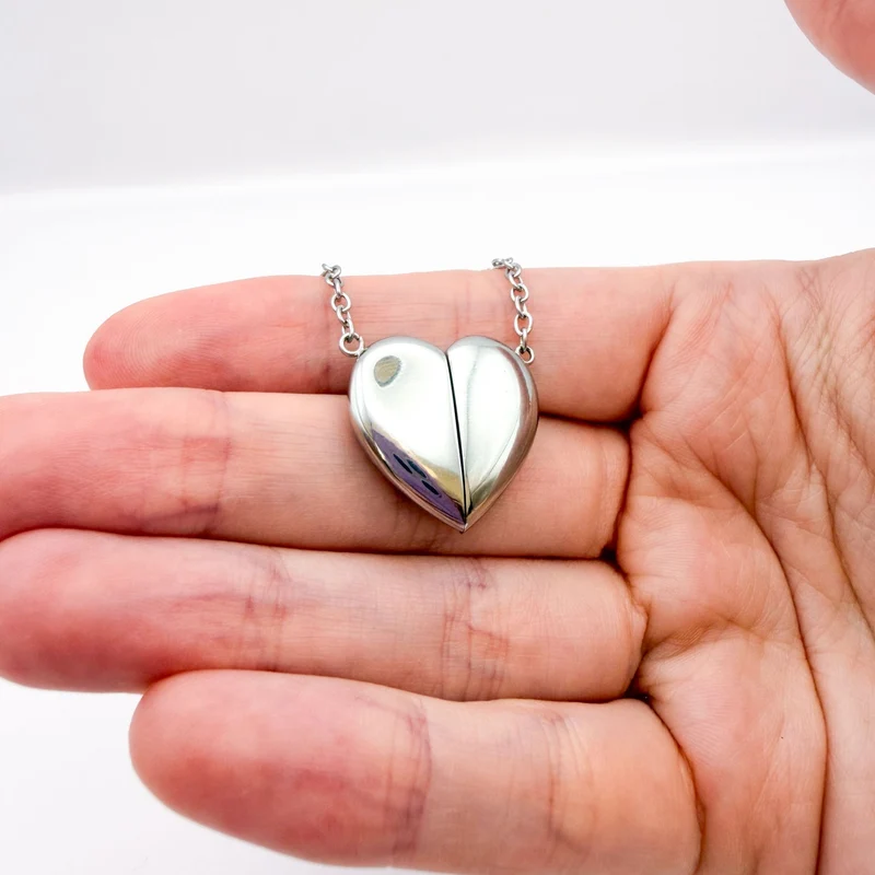 Heart Magnet Fidget Necklace by Fidge