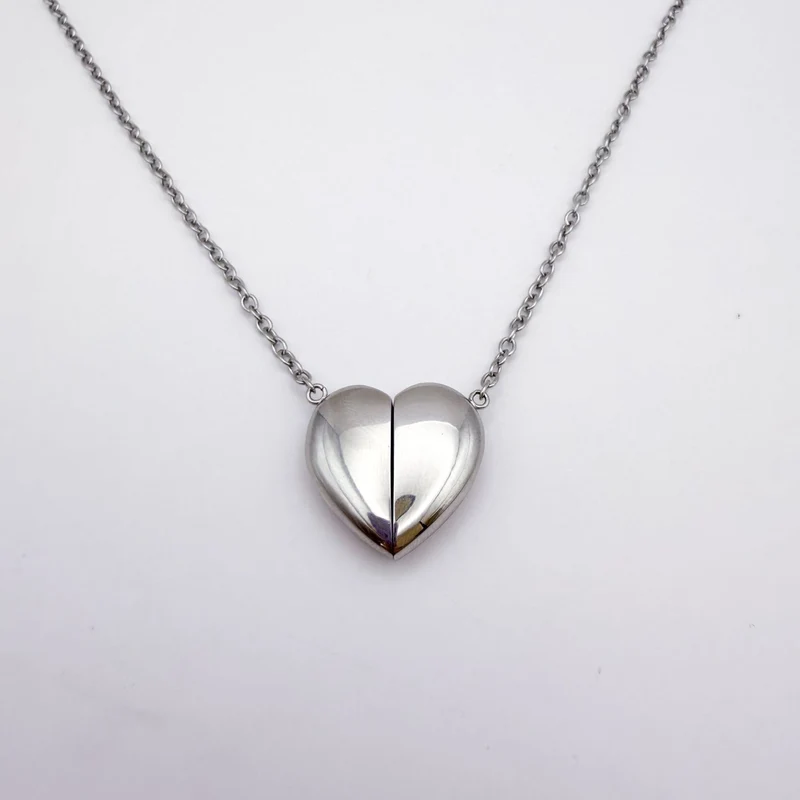Heart Magnet Fidget Necklace by Fidge