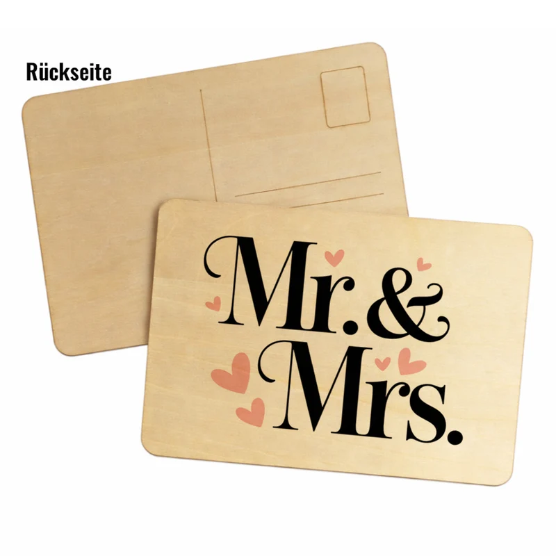 Mr. & Mrs. Postkarte aus Holz mit romantischem Herz-Design