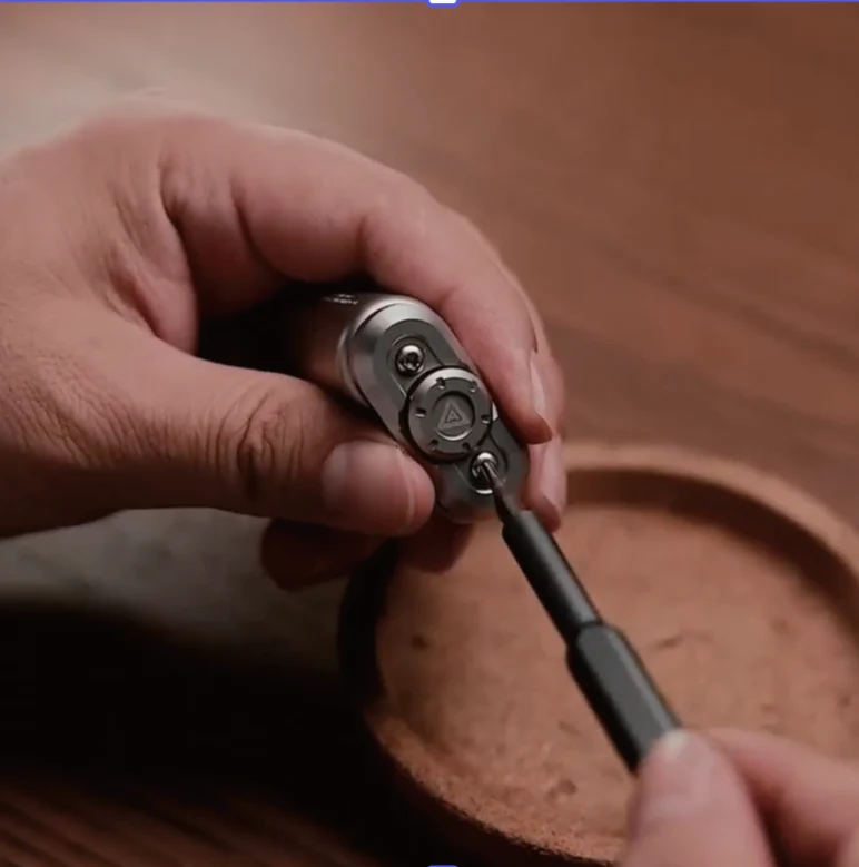 ASMR Hand Roller