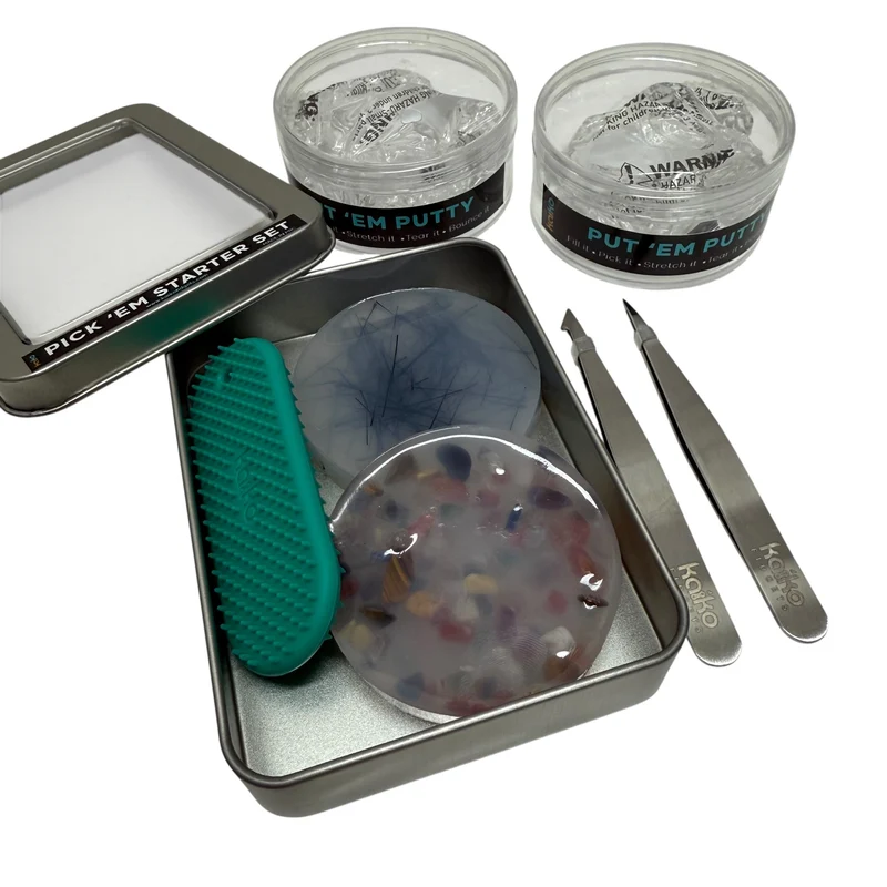 Pick 'Em Bundle 6 - Pick 'Em Starter Set Tin + Two Put 'Em Putty