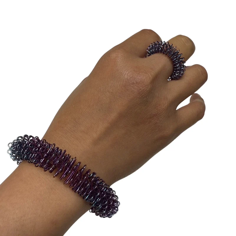 Wrist Spikey - OIL SLICK