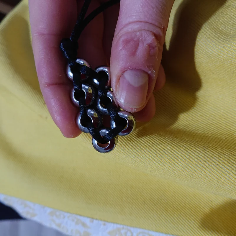 HAND CRUNCHY Caterpillar Fidget