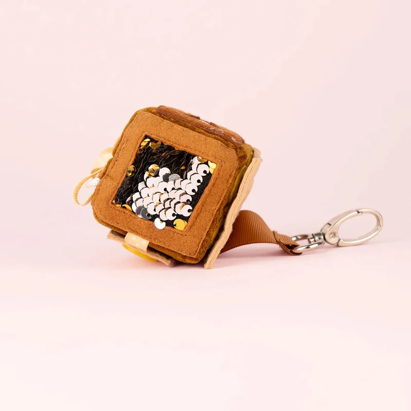 Jolly Designs-Calmi Cube "Yelli"- der Fröhliche