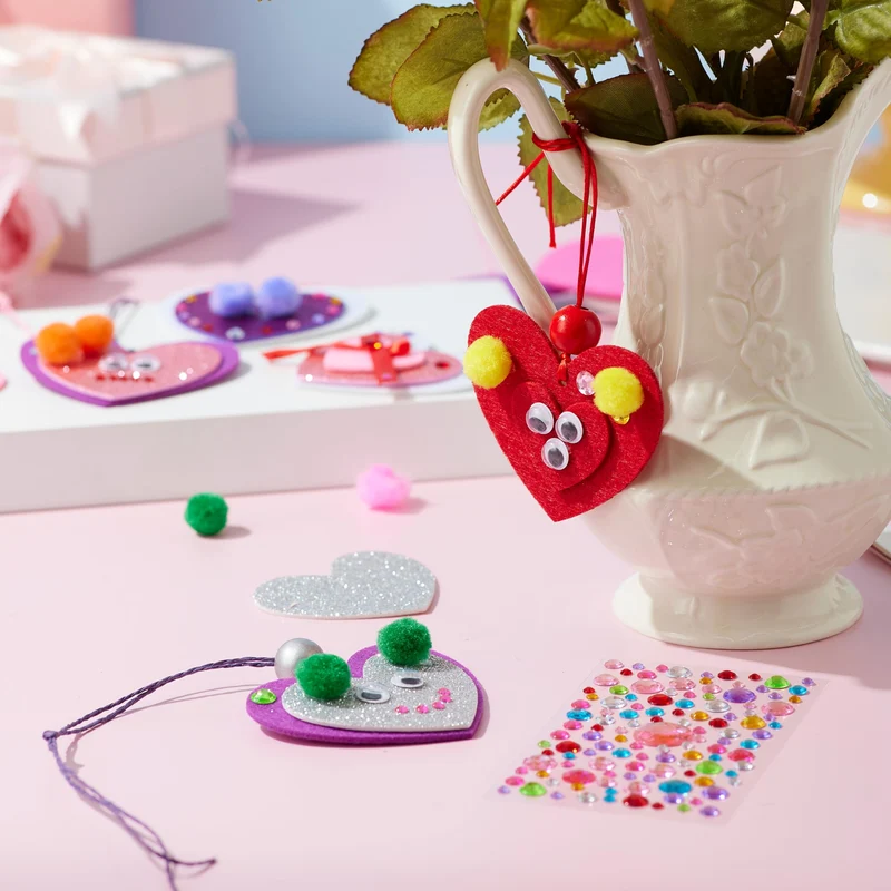 Valentines Day 264 Pcs DIY Heart Felt Craft Set