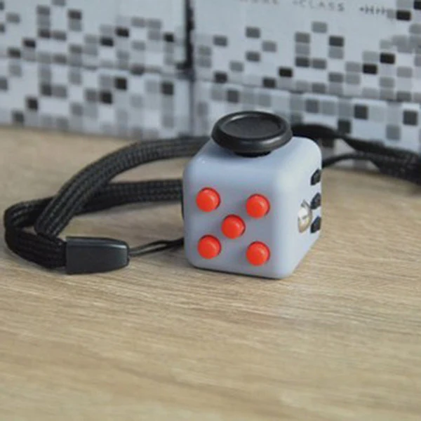 Fidget Cube - Grey/Red