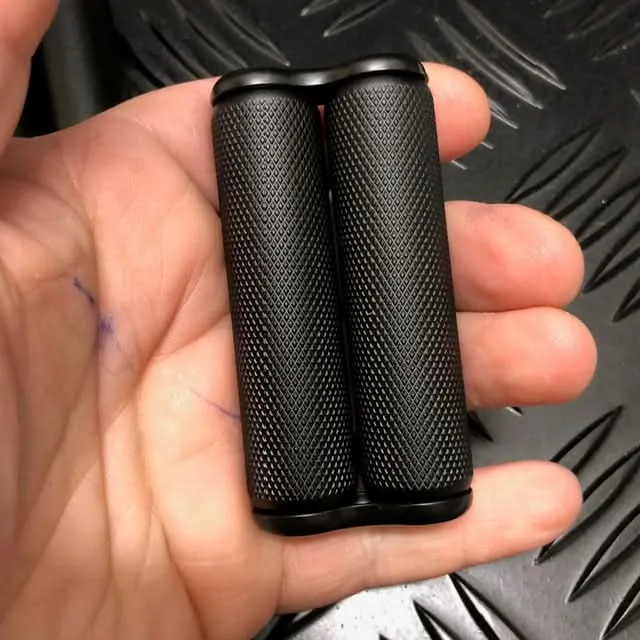 145g Mini Hand Roller Duo in Tin