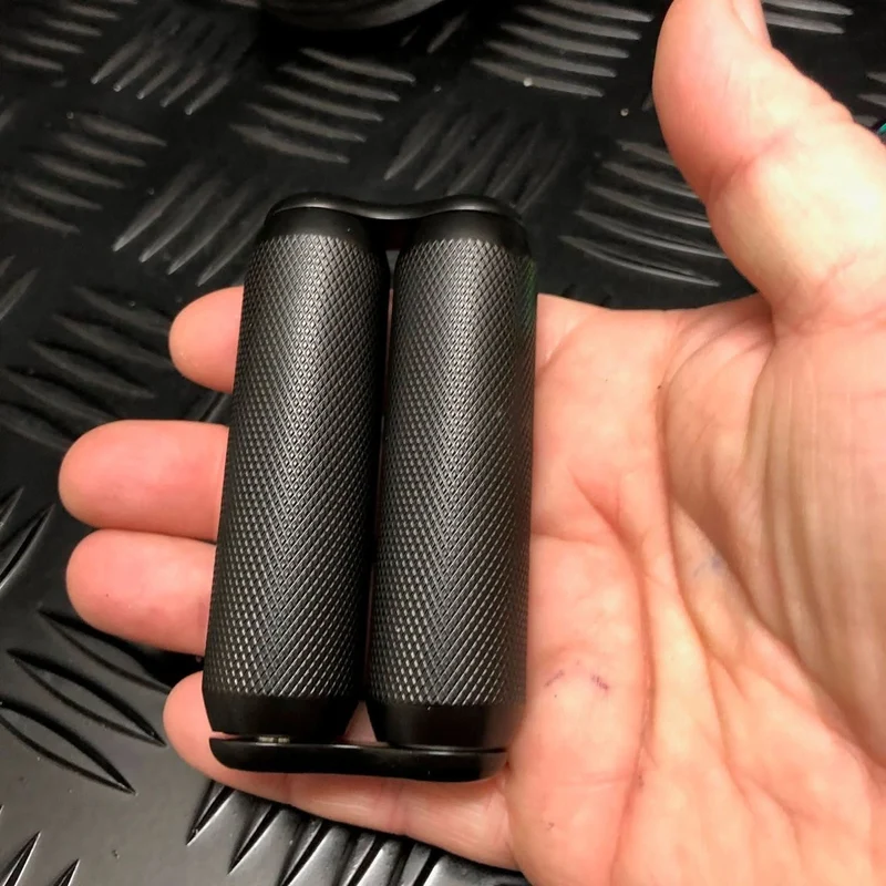 TEXTURED 300g Hand Roller