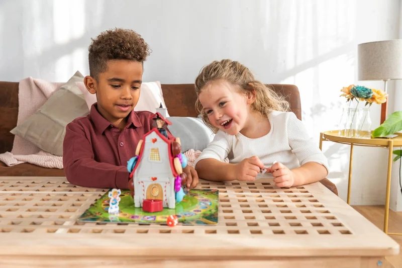 Knusper, Knusper Knäuschen – Märchenspiel mit Hexenhaus