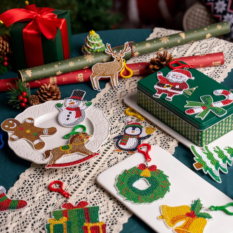 12 Pcs Christmas Diamond Art Ornaments Kit, 5D DIY Craft with Keychains for Kids