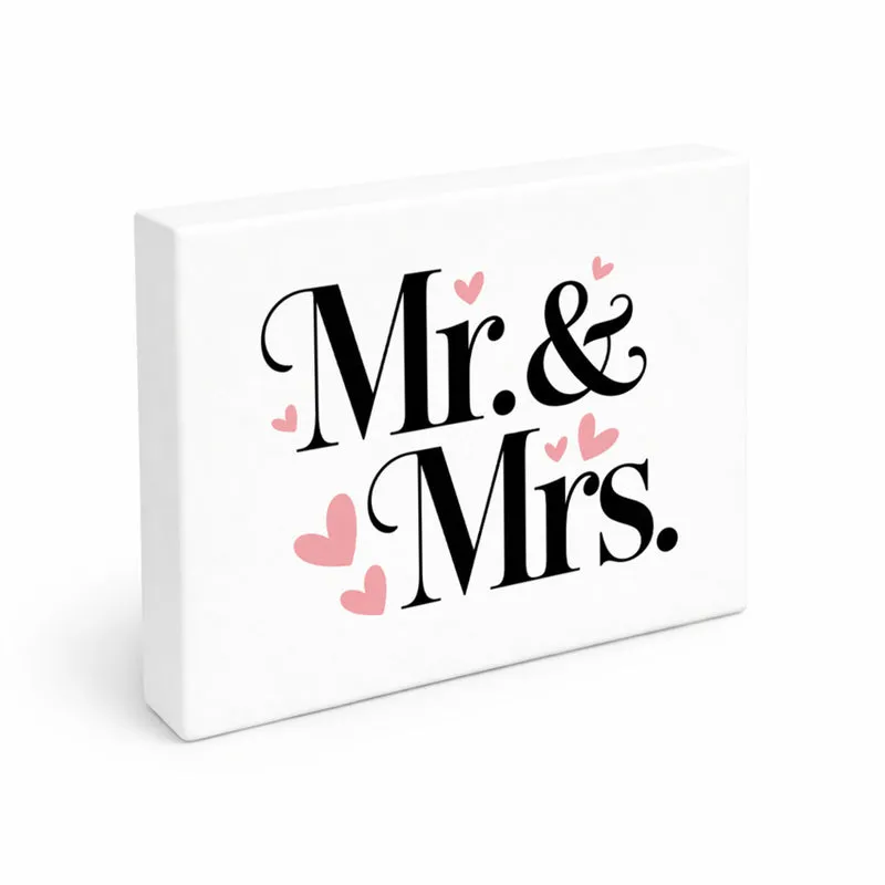 Mr. & Mrs. Holzbild in 20x15 cm zum Stellen oder Aufhängen mit romantischem Herz-Design