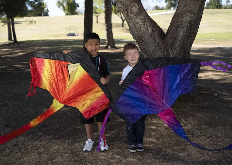 Delta Multicolor Kite, 3 Packs