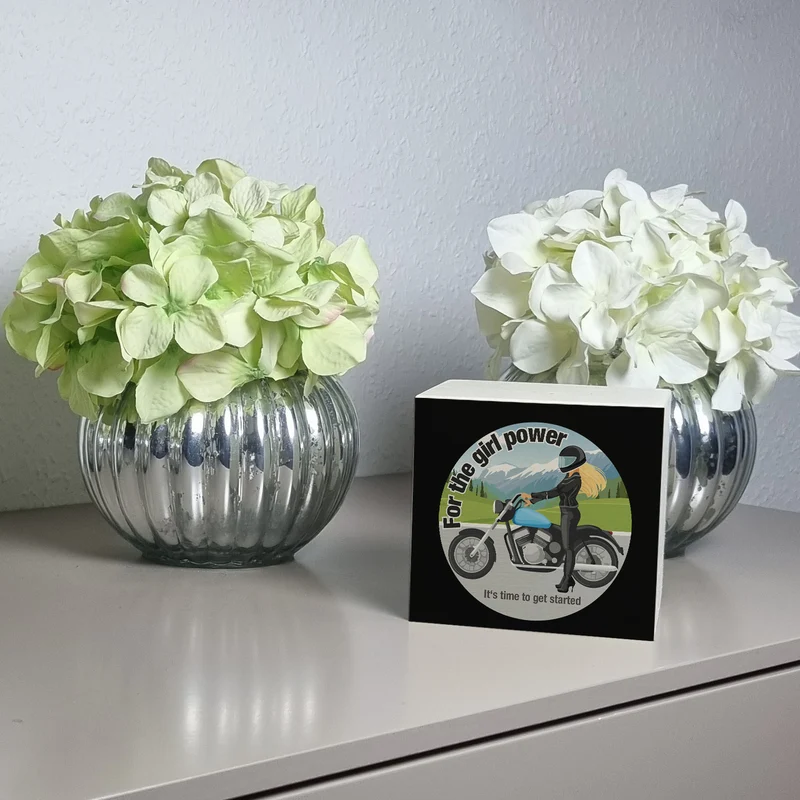 Bikerin Spardose mit Spruch: Time to unleash girl power