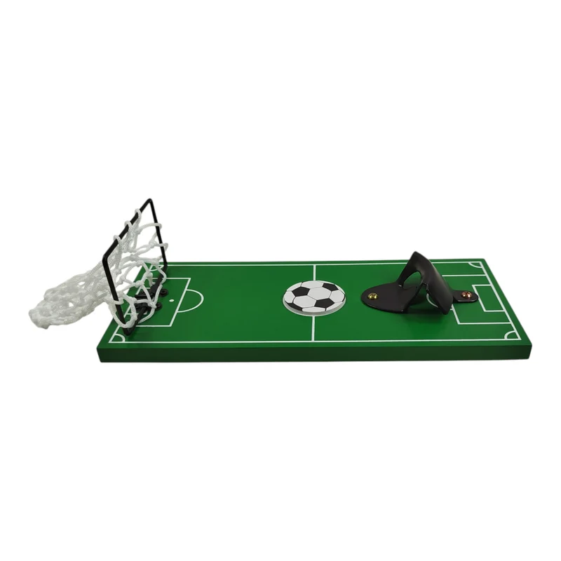 Fußball Flaschenöffner auf Holzbrett