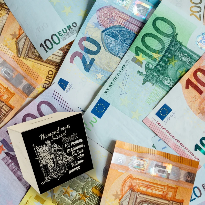 Bank für Heizmaterialien Spardose