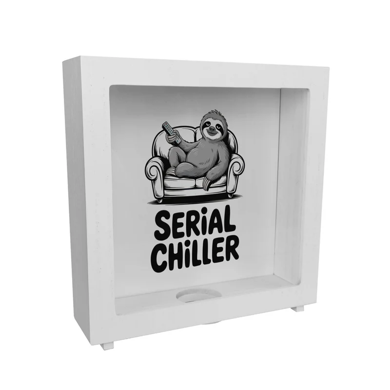 Faultier auf Couch Serial Chiller Spardose