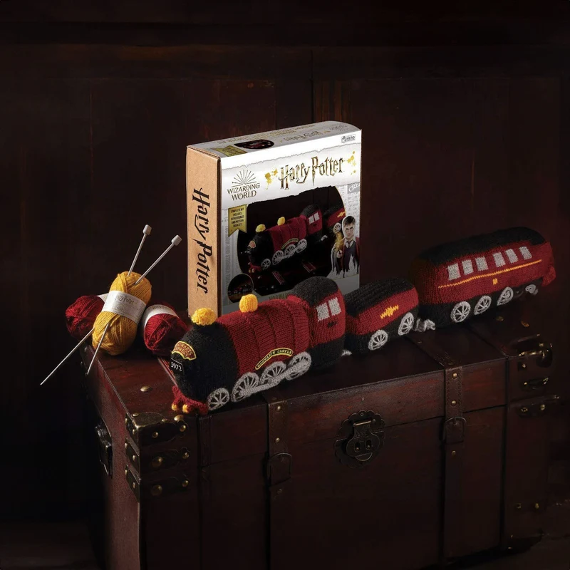 Harry Potter Zugluftstopper Strickset im Hogwarts Express Design