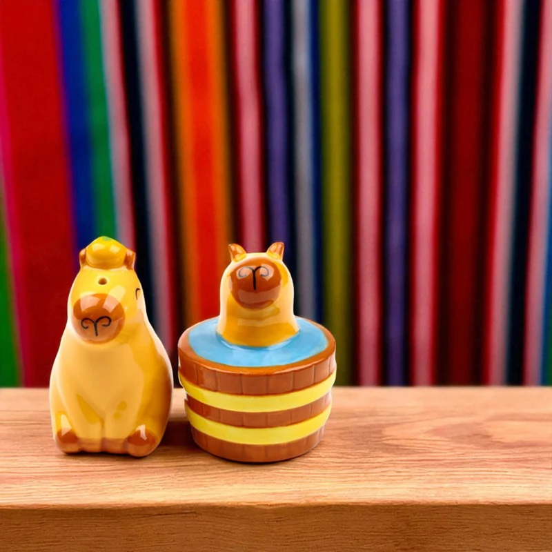 Capybara Salz- und Pfefferstreuer Set