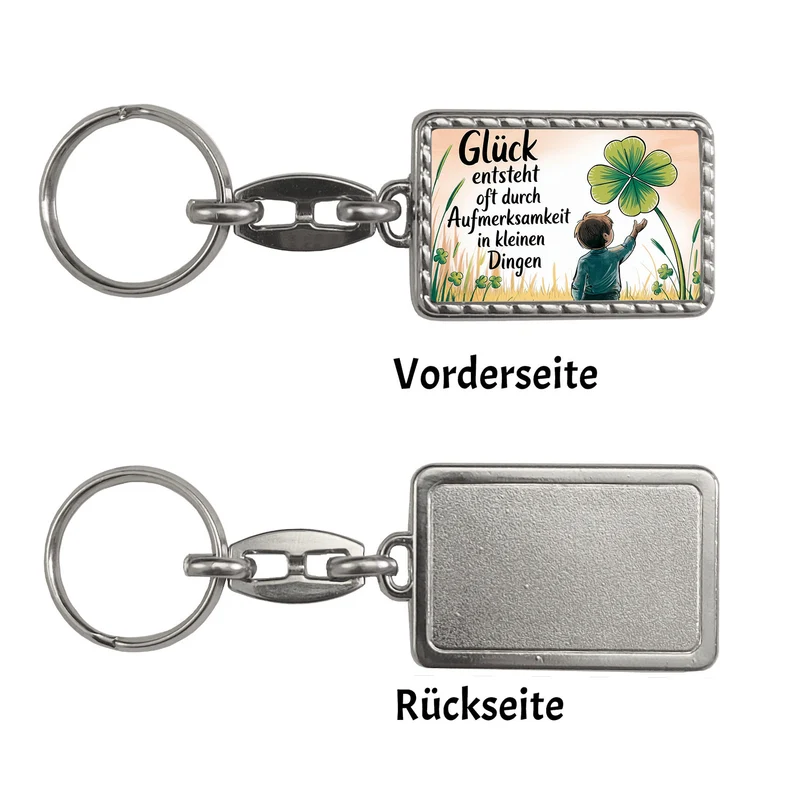 Kind mit Kleeblatt Schlüsselanhänger - Glück durch kleine Dinge