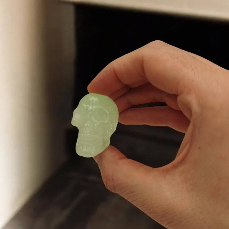 Glow in the Dark Mini Totenkopf Dekofigur