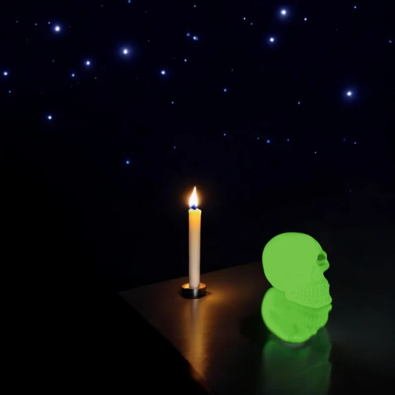 Glow in the Dark Mini Totenkopf Dekofigur