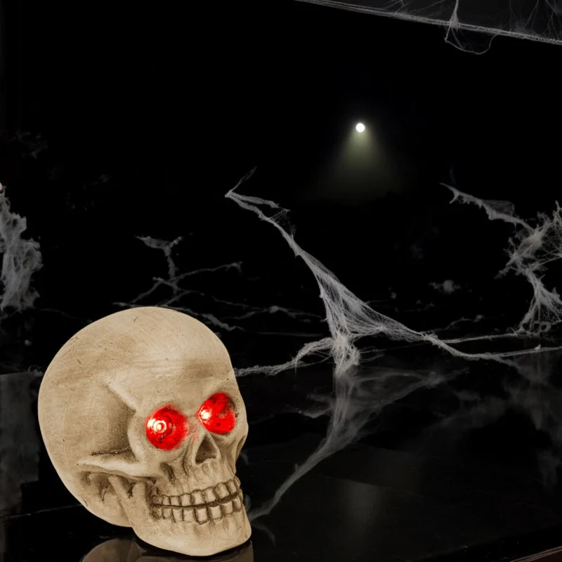 Leuchtender Totenkopf LED Dekofigur