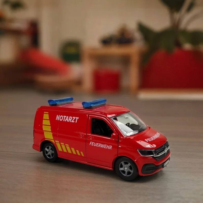 Volkswagen VW Feuerwehr Van mit Anhänger Spielzeug Volkswagen Feuerwehrauto mit Pull Back Motor