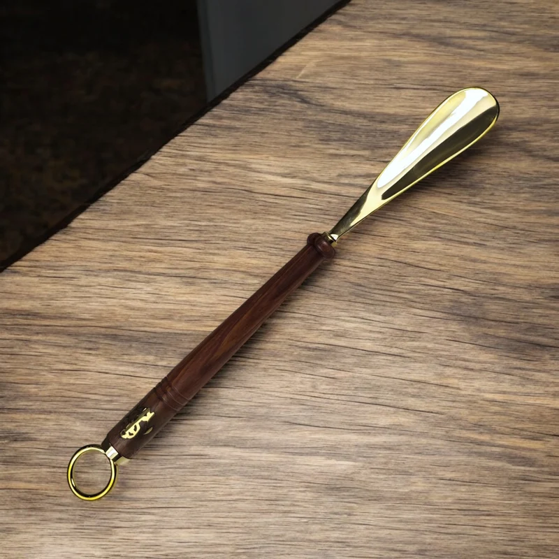 Schuhlöffel Maritim - Goldener Schuhanzieher aus Metall mit Ankersymbol