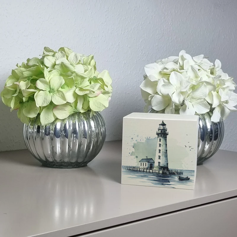 Leuchtturm an der Küste Spardose