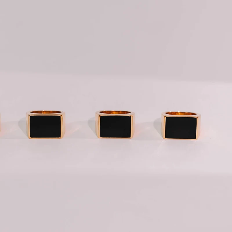 Onyx Jet Stone Signet