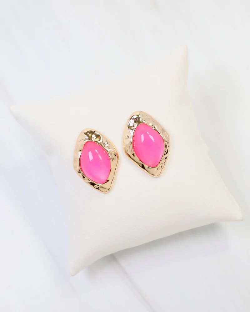 Madrid Hammered Gold Trim Earring Hot Pink