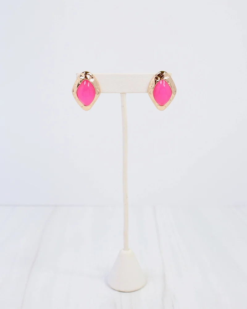 Madrid Hammered Gold Trim Earring Hot Pink