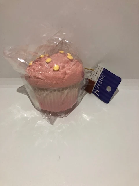 Cafe De N Squishy pink Muffin