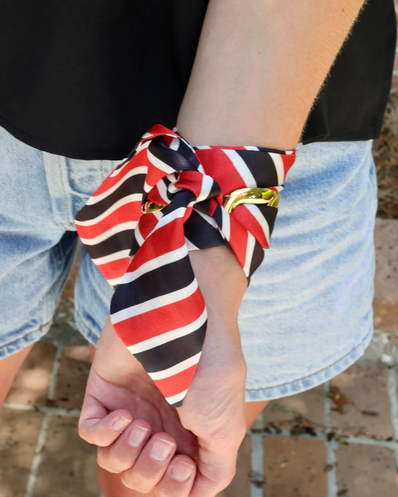 Serafina Scarf Bracelet Black/Red