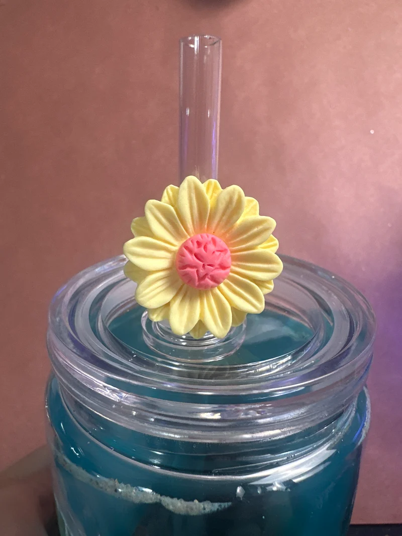 Flower straw topper
