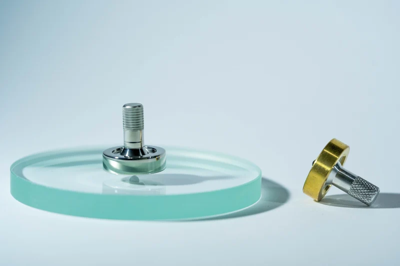 Spinning Base - 100mm Glass Concave Lens