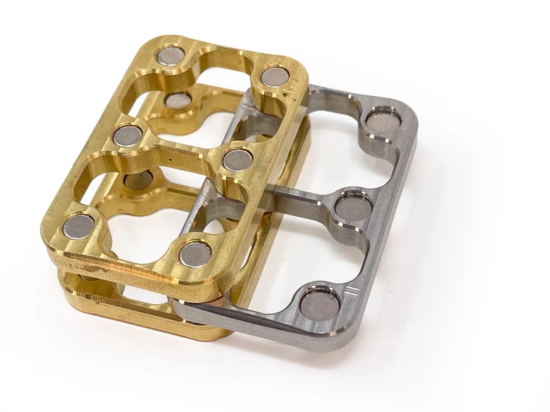 Robertson Equal Plate