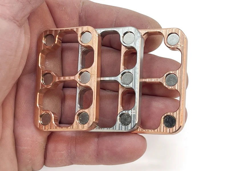 Robertson Equal Plate