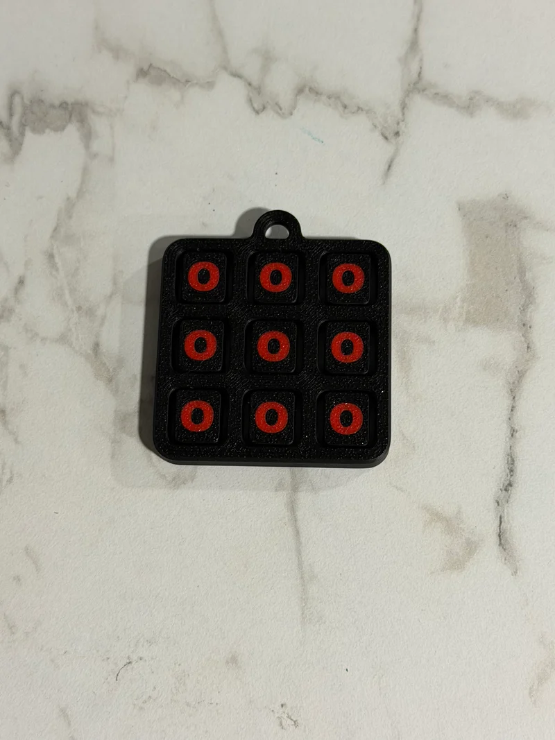 3D printed tic-tac-toe keychain