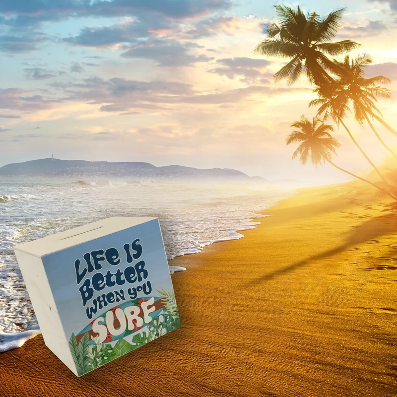 Spardose mit schönem Surfbrett Motiv und Spruch - Life is better when you surf