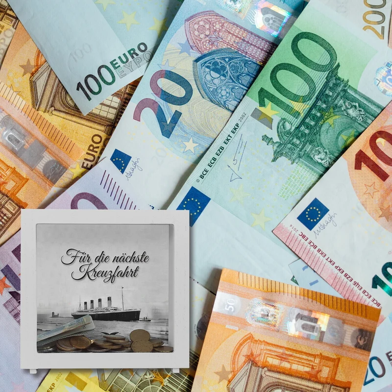 Für die nächste Kreuzfahrt Spardose mit Titanic-Motiv