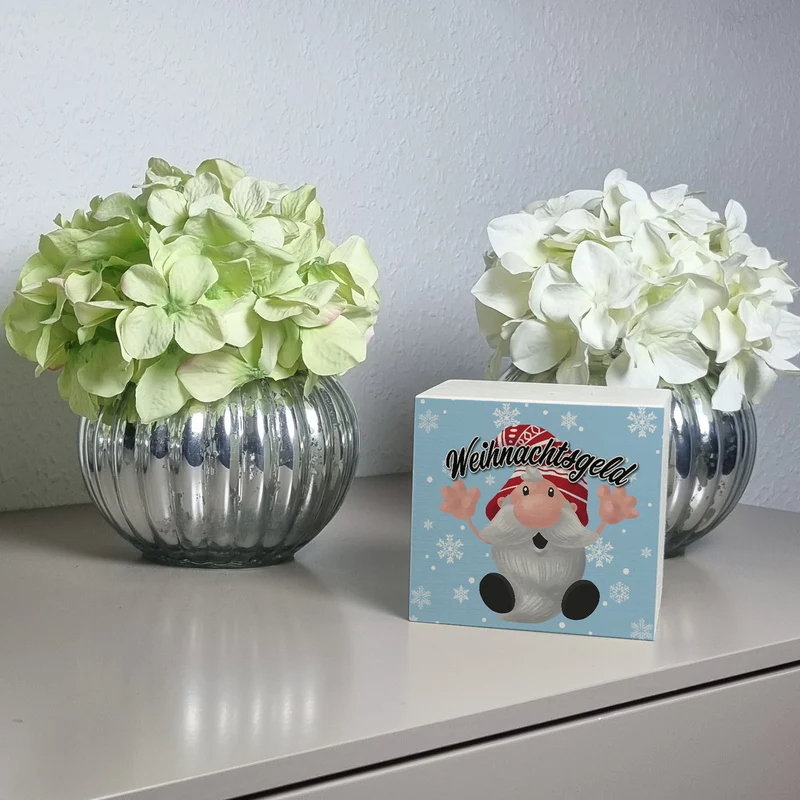 Weihnachtsgeld mit kleinem Wichtel Spardose