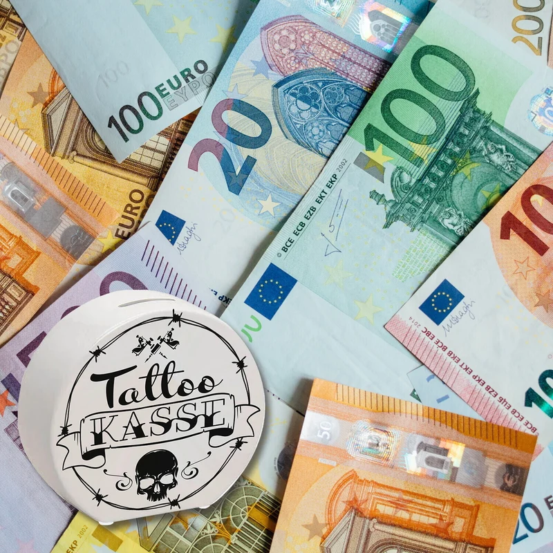 Spardose aus Keramik mit coolen Tattoo-Motiven - Tattookasse