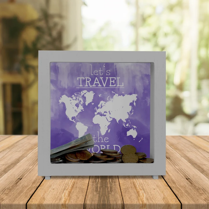 Spardose mit Weltkarten Motiv und Text - let's travel the world in Lila