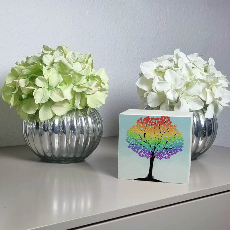 Baum in Regenbogenfarben Spardose
