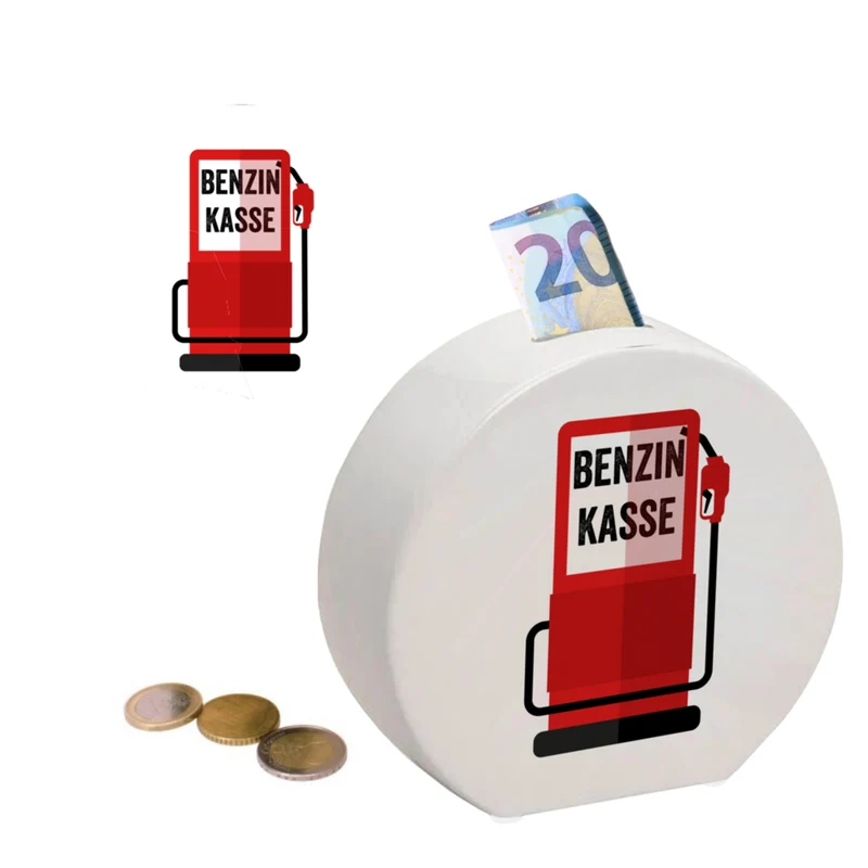 Benzinkasse Zapfsäule Spardose mit grauem Hintergrund