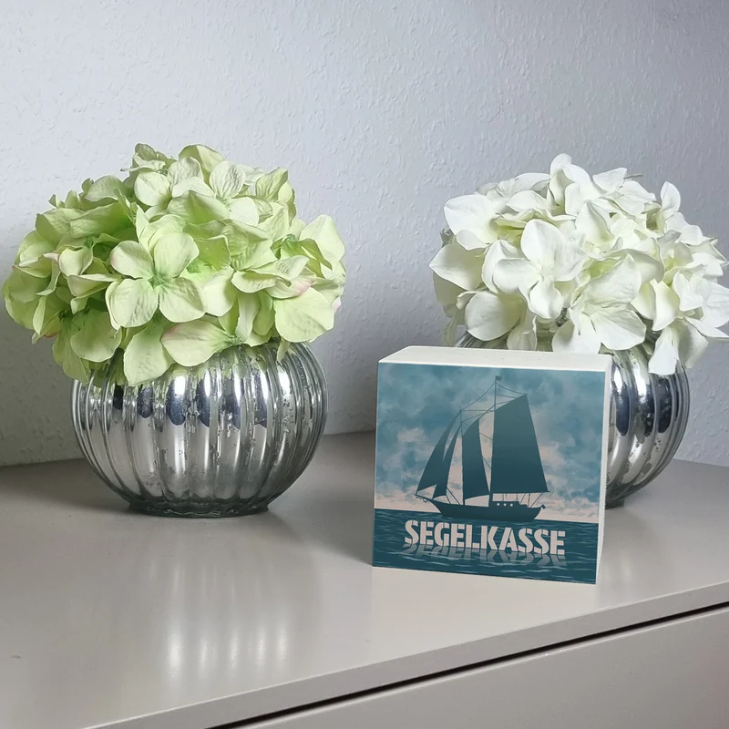 Segelkasse Spardose mit Segelschiff