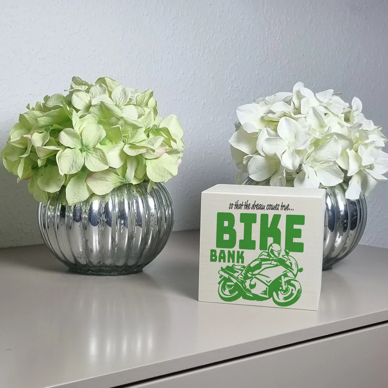 Bike Bank Spardose zum Thema Motorradkauf und Motorrad fahren