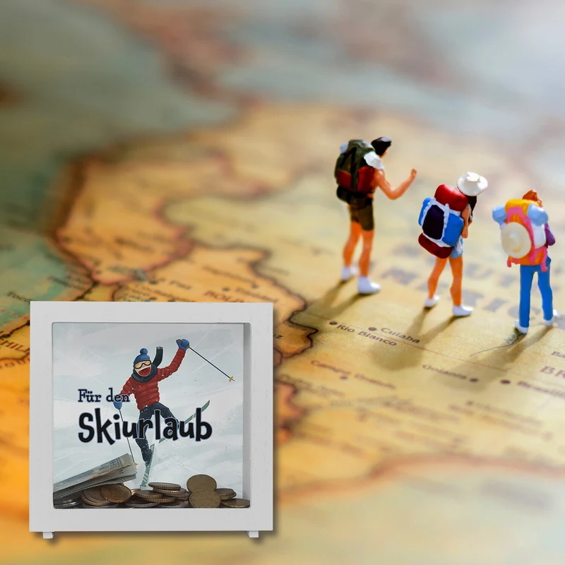 Spardose mit lustigem Skifahrer-Motiv und Spruch - Für den Skiurlaub