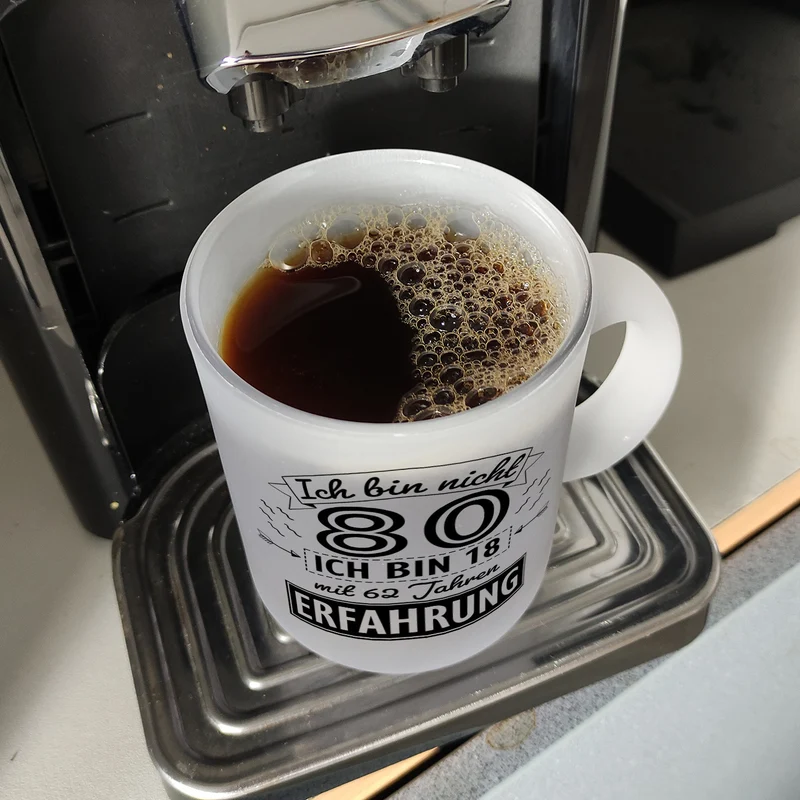 Witziger Kaffeebecher für den 80. Geburtstag mit Motiv: Erfahrung